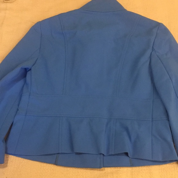 Jacket - Picture 3 of 4